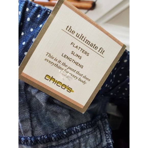 Chico's Women's Blue Cotton Ultimate Fit Comfort Waist Bermuda Shorts Size 2 - Picture 9 of 12